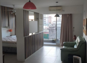 Amplio Monoambiente Dividido 45 m2. Flores.
